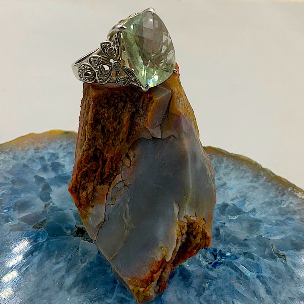 Vtg. Sterling Silver Green Amethyst Ring Size 7 1/2 (Size 7.5) - Picture 7 of 11